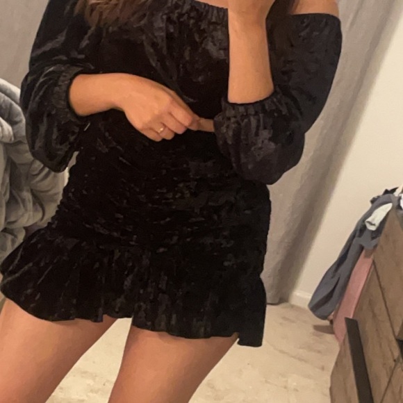 Zara Cute Suede Set - Picture 3 of 7